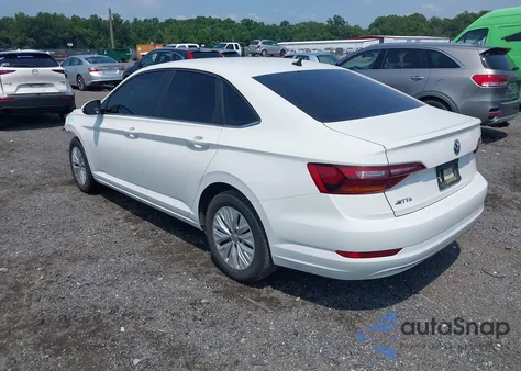 2019 Volkswagen Jetta 1.4T R-Line/1.4T S/1.4T Se z USA, uszkodzony, nr VIN 3VWC57BU1KM129787
